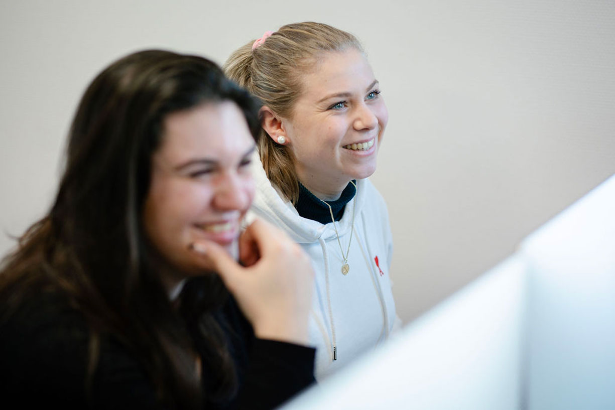 étudiantes en cours à digital campus